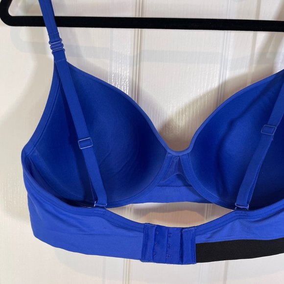 Calvin Klein Seamless Logo Demi Bra & Thong Underwear 36D/Medium Set - Picture 10 of 14